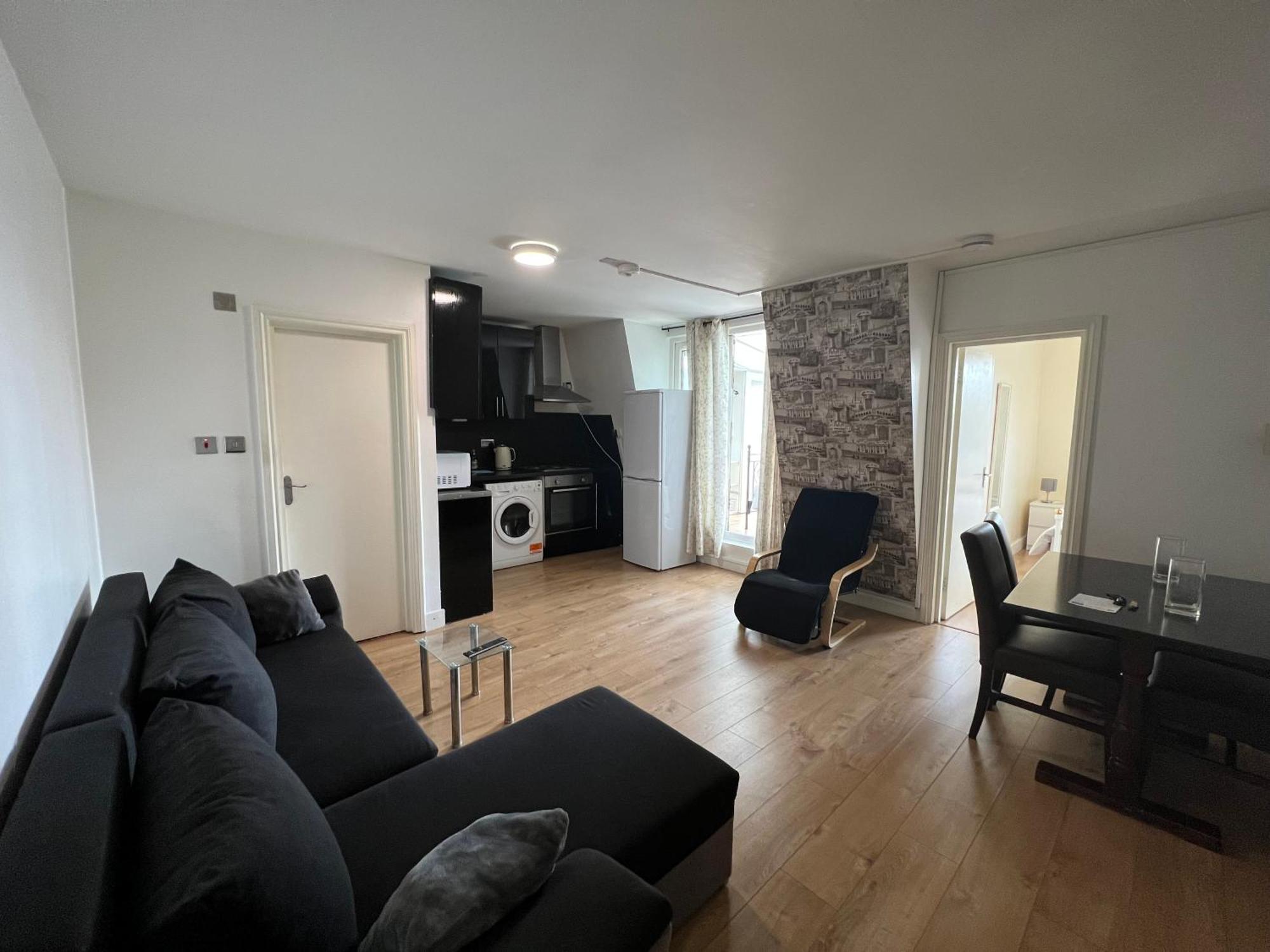 Comfy 2 Bedroom Apartments - Finchley Road, Лондон Экстерьер фото