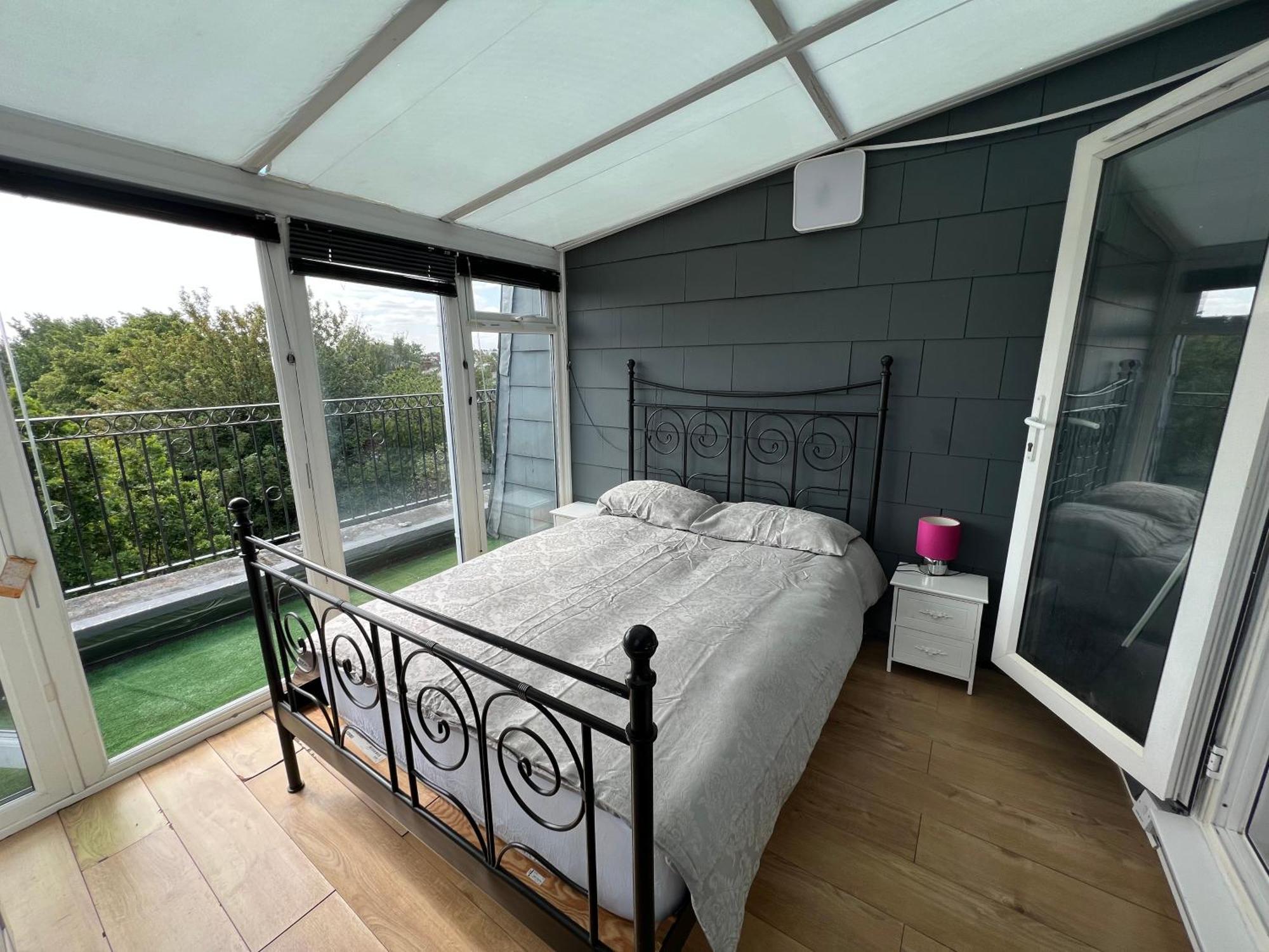 Comfy 2 Bedroom Apartments - Finchley Road, Лондон Экстерьер фото