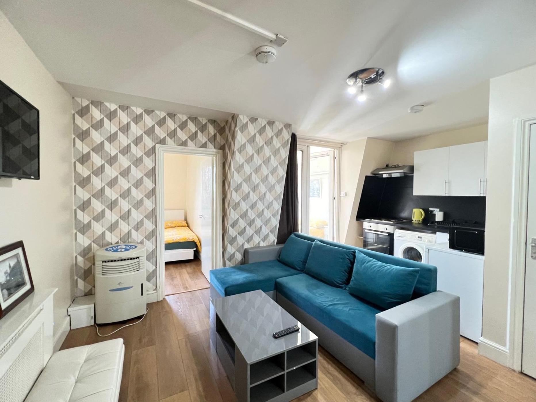 Comfy 2 Bedroom Apartments - Finchley Road, Лондон Экстерьер фото